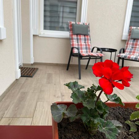 Urban Apartments Суботица Экстерьер фото